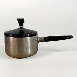 Vintage Wear-Ever 1 QT R-781 Aluminum Sauce Pan & Lid - MCM Atomic